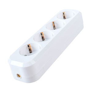 Колодка розеточная TDM 4 гнезда белая SQ1806-0420